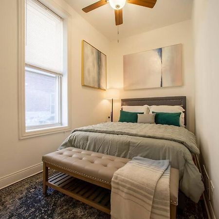 Getaway In The Heart Of Pilsen Chicago Apartment Exterior foto
