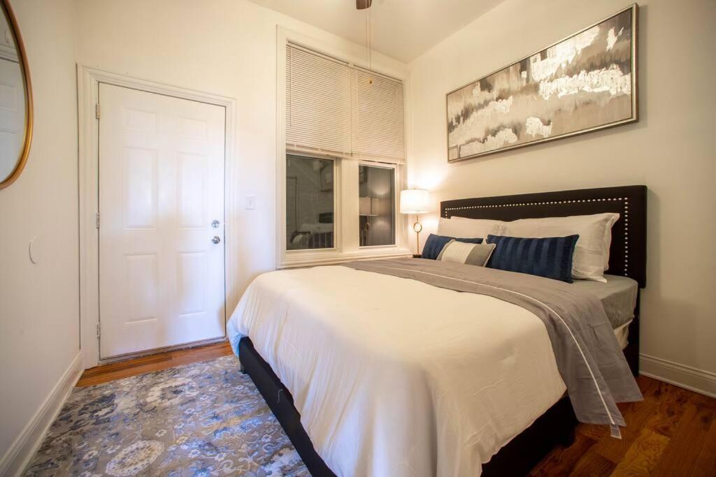Getaway In The Heart Of Pilsen Chicago Apartment Exterior foto