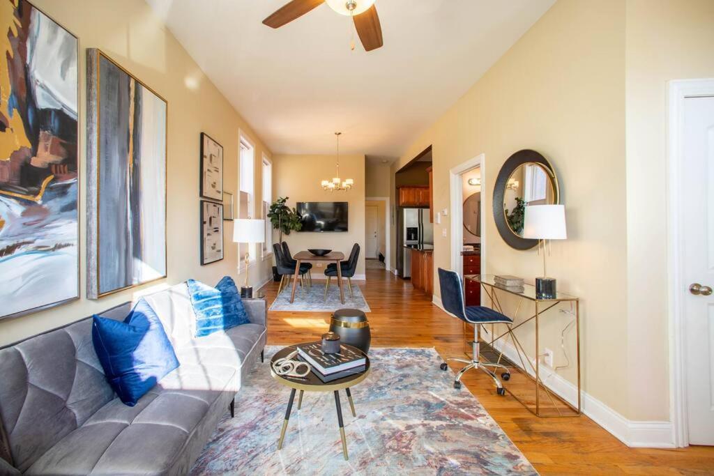 Getaway In The Heart Of Pilsen Chicago Apartment Exterior foto